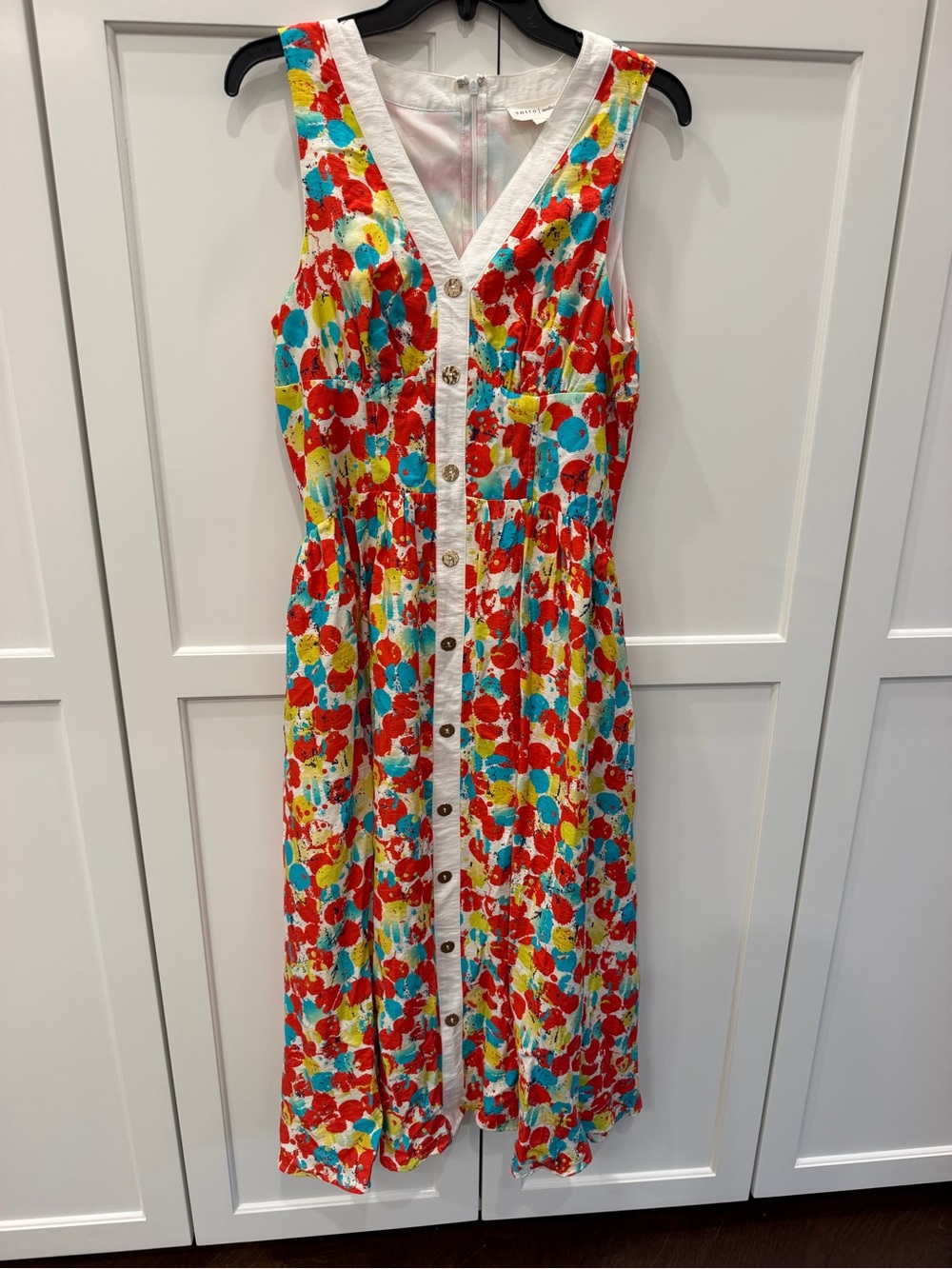 Women’s floral bright colored summer entro dress medium